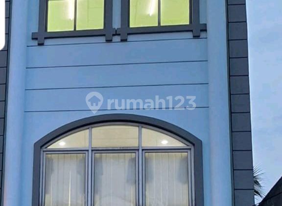 Disewa Rukan 3 Lantai di Jalan Raya Utama Kota Bogor Barat Disewa Rukan 3 Lantai di Jalan Raya Utama Kota Bogor Barat