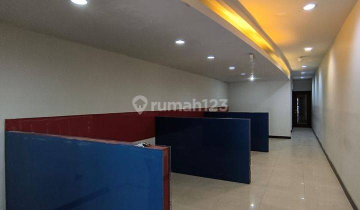 Rukan 4 Lantai Ex Bank, Sudah Partisi, Lokasi Jalan Raya 2