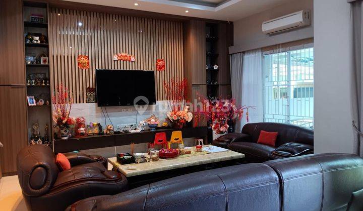 Rumah 3,5 Lantai Bagus Siap Huni Di Summarecon Kelapa Gading, Jakarta Utara Rumah 3,5 Lantai Bagus Siap Huni Di Summarecon Kelapa Gading, Jakarta Utara