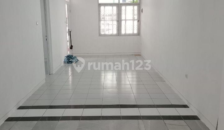 Newly Renovated 1 1/2 Story House, 2 Bedrooms in Taman Pegangsaan Indah 2