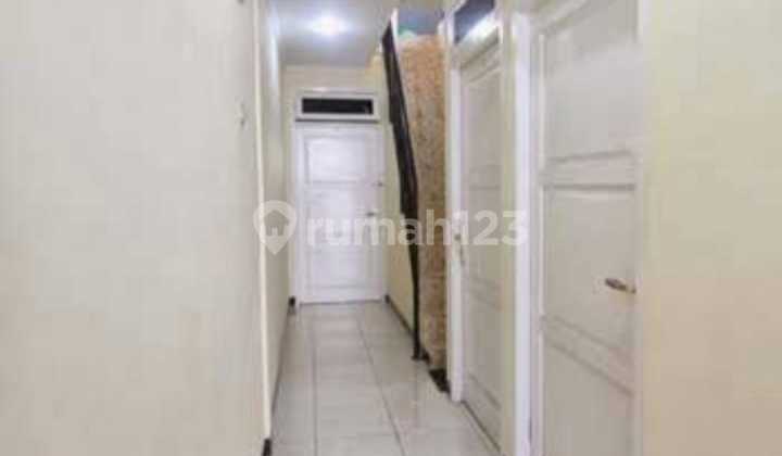 Active 3-Storey Shop House Rental, Near Glodok, Central Jakarta City 2