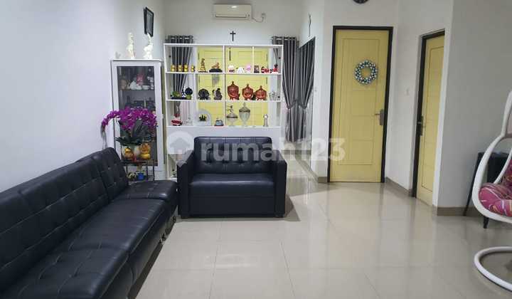 Rumah 3 Lantai Full Furnish Siap Huni Tinggal Bawa Koper Di Summarecon Kelapa Gading, Jakarta Utara