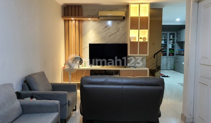 Turun Harga Rumah Bagus 2 Lantai Siap Huni Bersih Rapih Terawat Terenovasi di Kelapa Gading Jakarta Utara 2