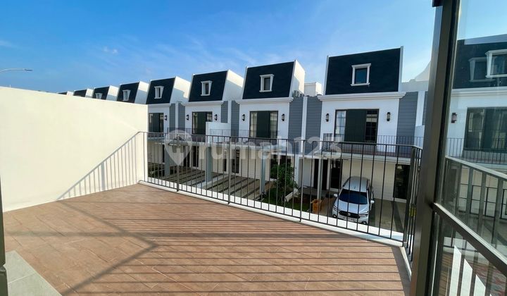 For Sale: Maison De Wisteria House in Metland Menteng Cakung 2