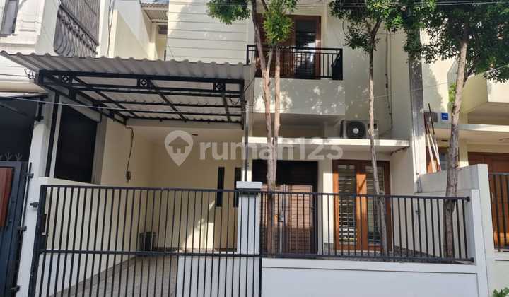 Di Jual Rumah 2 Lantai Dalam Cluster di Cipinang Indah Jakarta