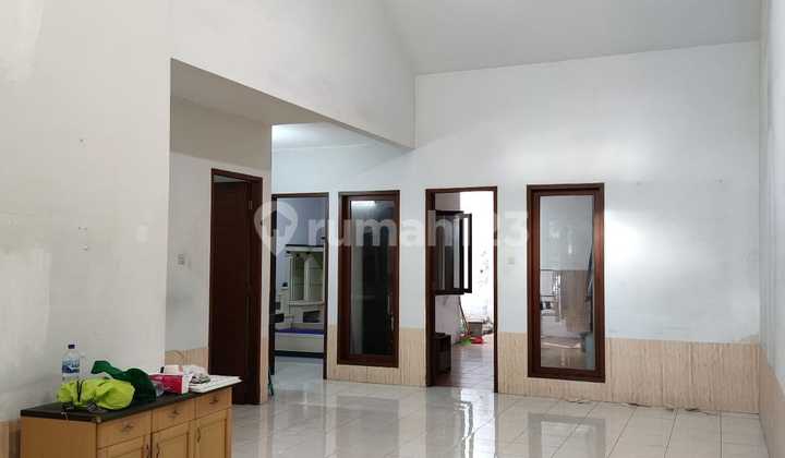 Disewakan Rumah di Bulevar Hijau Kota Harapan Indah Bekasi