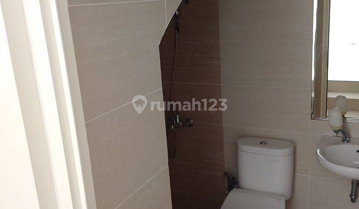 Disewakan Cepat Rumah 2 Lantai Bagus Di Cluster Adara Kota Harapan Indah Bekasi  2