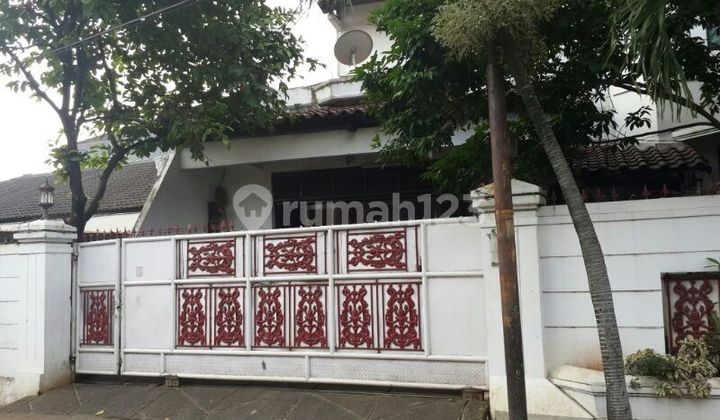 For Sale Spacious & Lush House in Cipinang Indah, Jatinegara 2