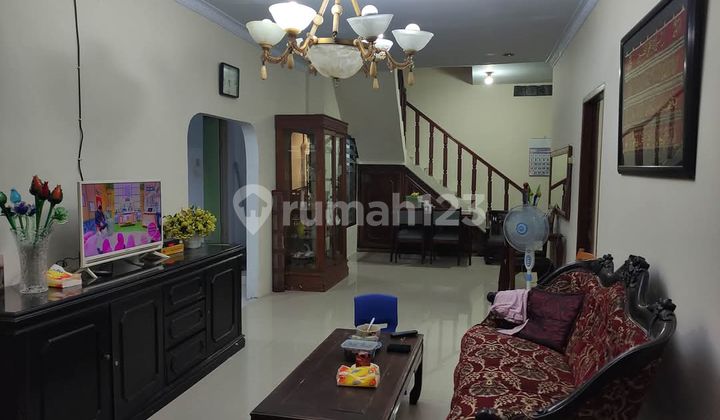 For Sale Ready-to-Live-in House on Batu Ampar Road, Condet, East Jakarta For Sale Ready-to-Live-in House on Batu Ampar Road, Condet, East Jakarta