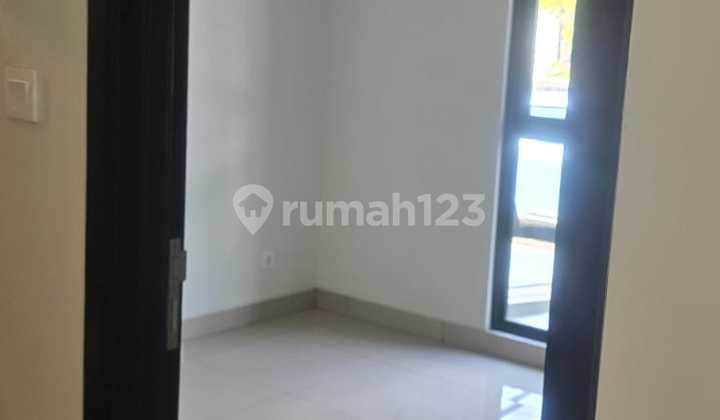 For Rent Ready-to-Occupy House at Summarecon Crown Gading Bekasi