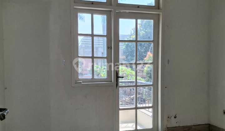 Sell Fast Hook House in Legenda Wisata Cibubur 2