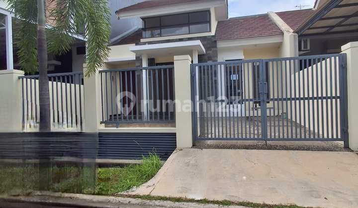 Dijual Rumah Cantik dan Luas di Cluster Aralia Harapan Indah Dijual Rumah Cantik dan Luas di Cluster Aralia Harapan Indah
