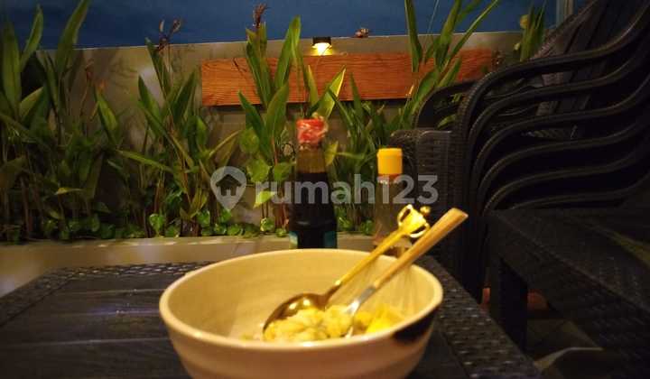 Dijual Rumah 3 Lantai Mewah di Mustikajaya Bekasi