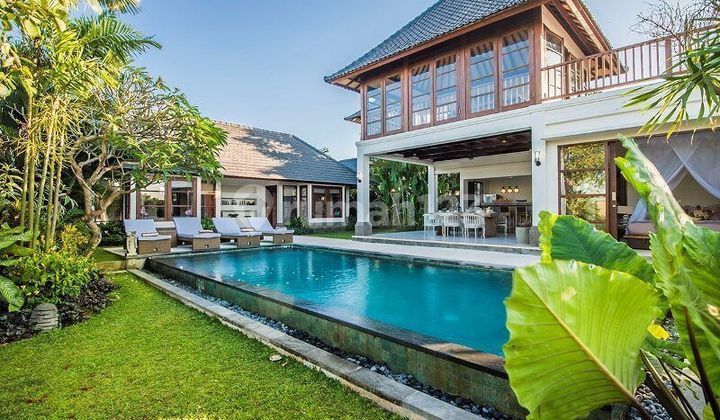 [pp] Villa Mewah Pemandangan Sawah Menawan Di Kedungu