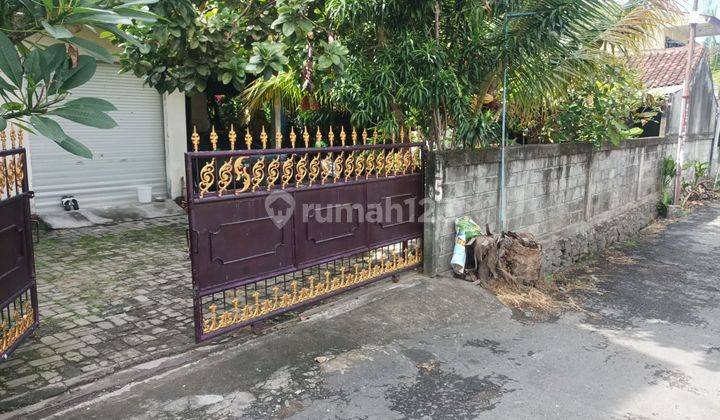 (J47) RUMAH STRATEGIS JALAN AKASIA DEKAT UNIVERSITAS WARMADEWA 