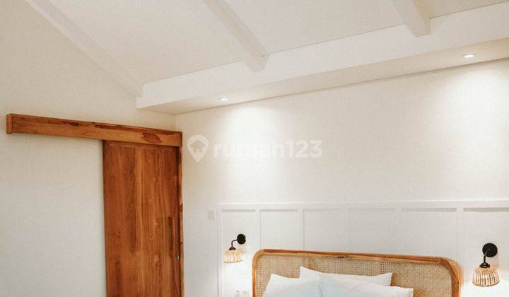 (D25) BRAND NEW MODERN COASTAL VILLA IN UNGASAN  2