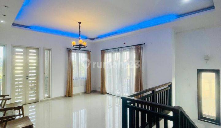 (J85) MODERN MINIMALIST 3 BEDROOM HOUSE IN THE MIDDLE OF THE CITY  2