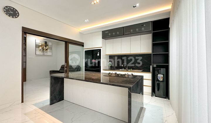[Dnl] Rumah Modern Minimalis Siap Huni dengan di Pusat Kota