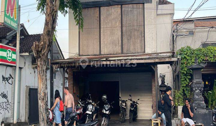 (J100) Tourist Area Shophouse In Seminyak 2