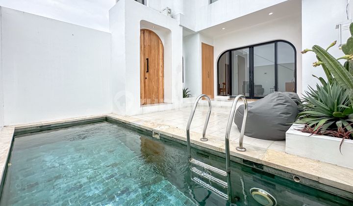 Cheap Furnished Mediterranean Villa Near Kedungu