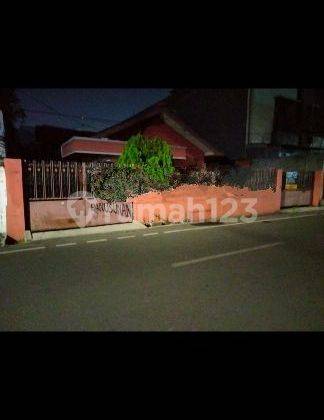 Di jual rumah 2 lantai , di PETOJO MELINTANG , JAKARTA PUSAT 1