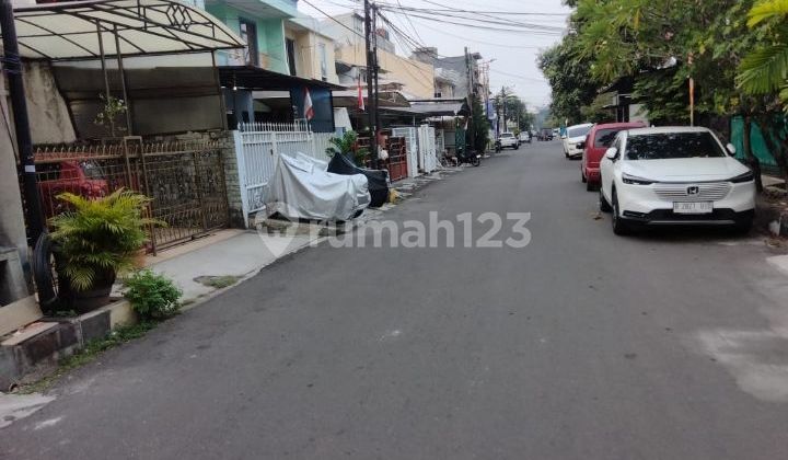 Jual : Rumah 2 Lantai Di Gading Elok Utara , Kelapa Gading 2