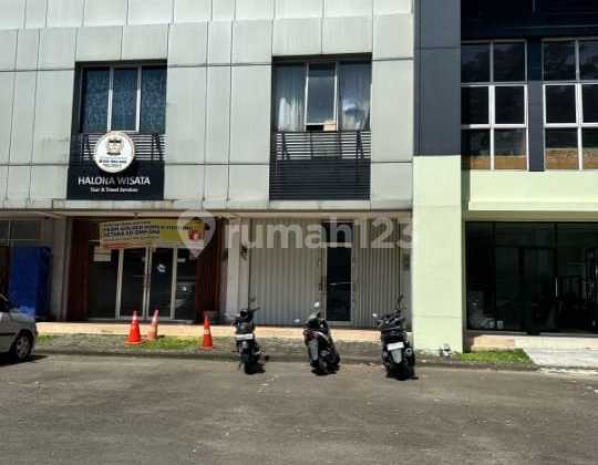 Dijual Cepat Ruko 2 Lantai di Jalur Sutera Timur, Alam Sutera, Serpong - Tangerang Dijual Cepat Ruko 2 Lantai di Jalur Sutera Timur, Alam Sutera, Serpong - Tangerang