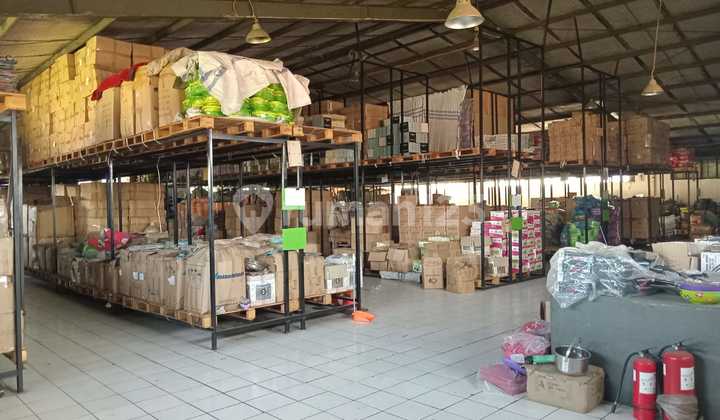Di Jual Gudang 2 Lantai , di Jl Caringin , Bandung Di Jual Gudang 2 Lantai , di Jl Caringin , Bandung