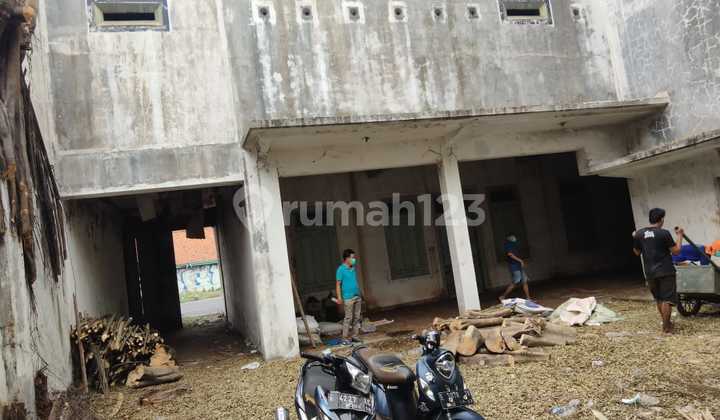 Di Jual Rumah Semi Furnished SHM Cirebon Kota, Cirebon 2