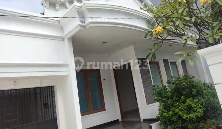 dijual Rumah Bagus Semi Furnished Kelapa Gading, Jakarta Utara