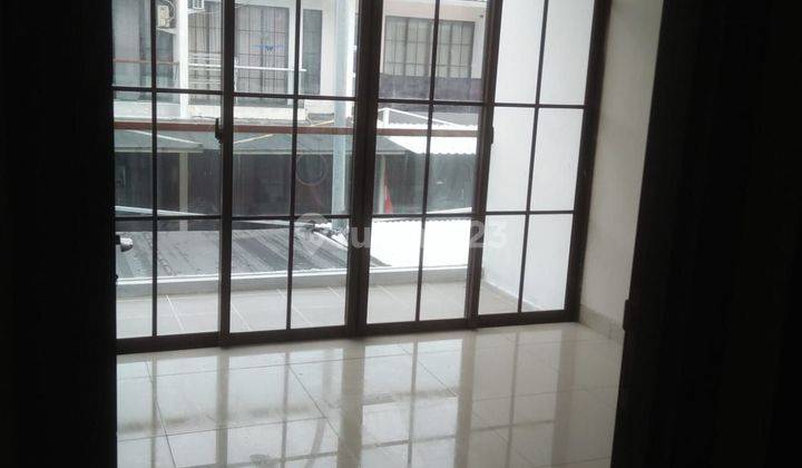 Dijual Rumah Murah Di Green Lake City  Cluster East Asia 2 Lantai 1