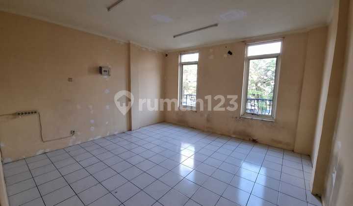 Permata Taman Palem 3-Story Shop House 2