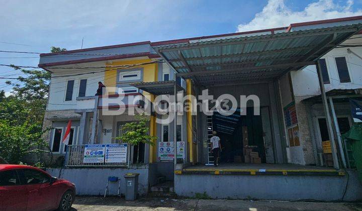 Gudang Dekat Tol dan Pelabuhan Loading Dock Yard Besar 1