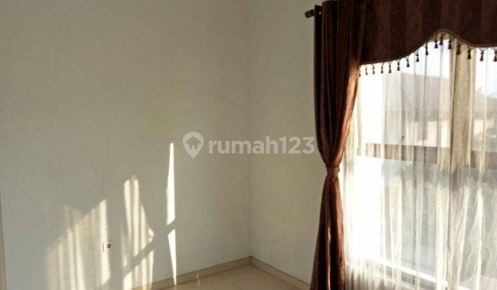 Rumah Minimalis Di Setra Duta - Turun Harga Sudah Shm 2 Lantai 2