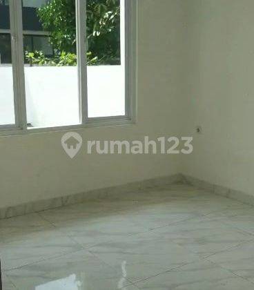 Dijual Rumah Metland 2