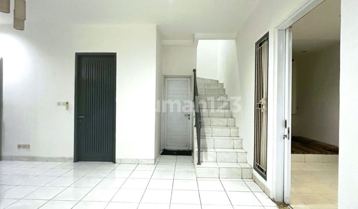 Dijual Rumah Rapi Siap Huni Di Nusaloka, Bsd