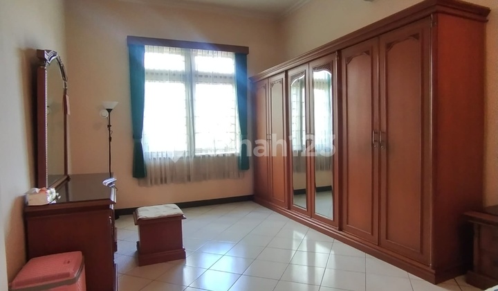 House for Sale or Rent in Pasteur Wing. Near Toll Gate and Other Public Facilities. Main Busy Road. Ready to Occupy. 2