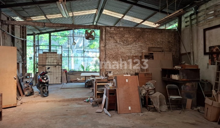 Pasteur Wing Warehouse/Workspace for Rent or Sale Near Borma Gunung Batu Ready to Use