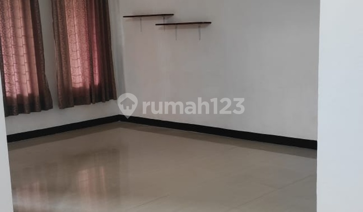 House for Sale in Taman Rahayu Near Cigondewah Textile Center and Taman Kopo Indah. Comfortable and Green. 2