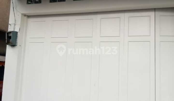 Ruko Disewa Di Sudirman 2,5 Lantai Strategis Ruko Disewa Di Sudirman 2,5 Lantai Strategis