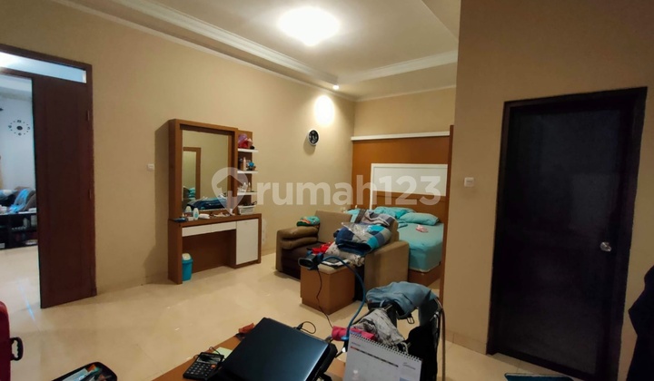 Rumah Usaha Dijual Ato Sewa Di Pasir Salam Regol 2 Lantai Siap Huni.dekat Ke Pusat Kota,alun Alun Braga.bagus Terawat 2