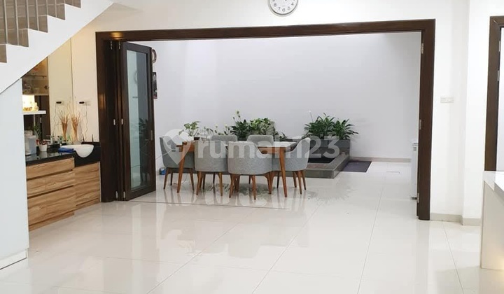 Rumah Dijual 2 Lantai Daerah Kembar Mas,pasirluyu.dekat Alun Alun Dan Braga.strategis Dan Lingkungan Nyaman 2