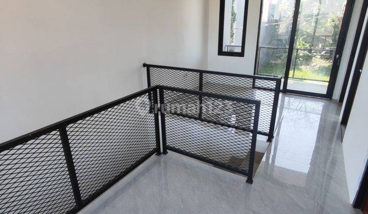 Dijual Rumah Modern Minimalis 2 Lantai Sariwangi Asri Bandung 1
