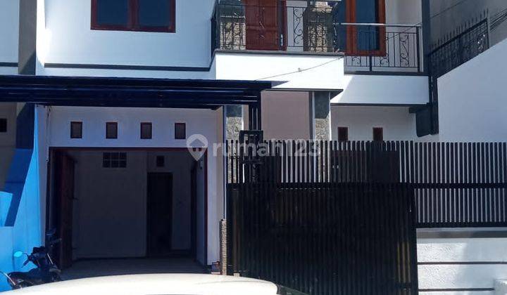 Sewa Rumah Bagus Kawasan Sejuk Strategis Geger Kalong Bandung 1