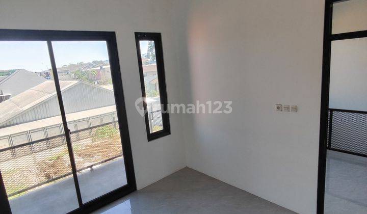 Dijual Rumah Modern Minimalis 2 Lantai Sariwangi Asri Bandung 2
