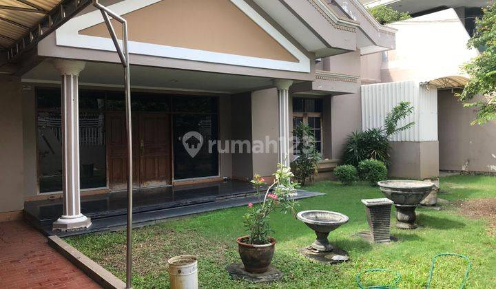Disewakan Rmh Raya Kertajaya Strategis utk Usaha ! 2