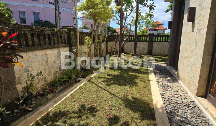 VILLA 2 LANTAI DENGAN 1 ROOFTOP LUAS VIEW GUNUNG DI UNGASAN 2