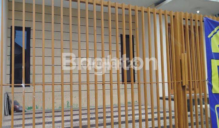 RUMAH BERSIH 2 LANTAI 3 KAMAR AREA STRATEGIS JAYA GIRI RENON 1