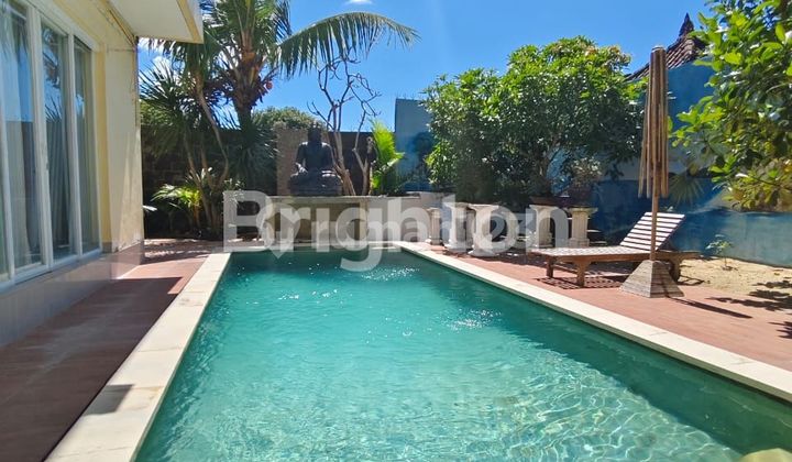 Vila di JL UNGASAN, Ungasan 400.0 m² SHM