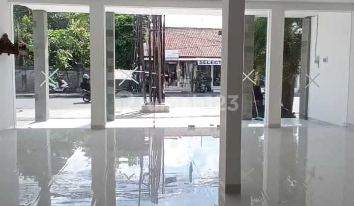 Ruko di Jl. Raya Kerobokan No.88, Kerobokan, Kuta Utara, Badung, Bali, Indonesia, 80361, Kuta Utara 250.0 M² Unfurnished SHM Ruko di Jl. Raya Kerobokan No.88, Kerobokan, Kuta Utara, Badung, Bali, Indonesia, 80361, Kuta Utara 250.0 M² Unfurnished SHM